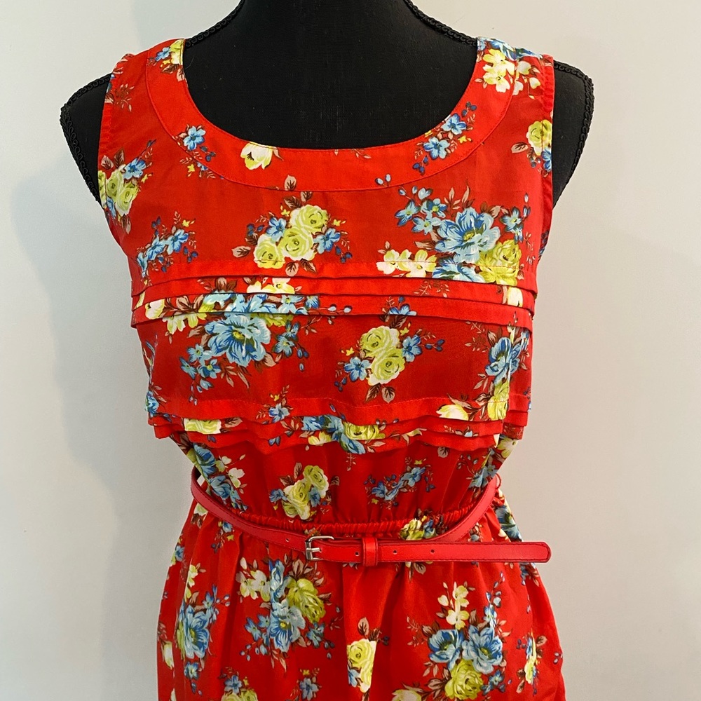 Super Cute Red Floral Dress w/Belt